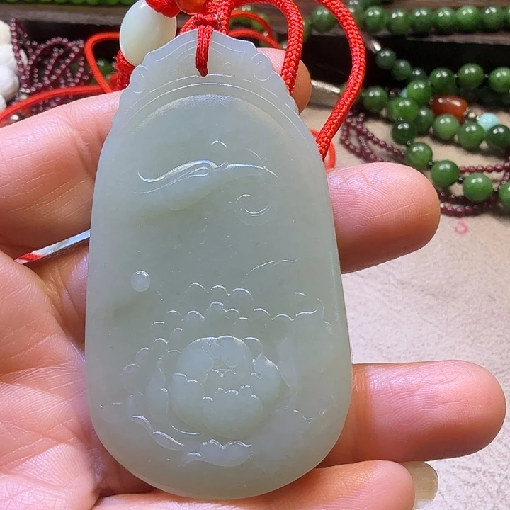 和田玉（青白玉）未镶嵌颈饰