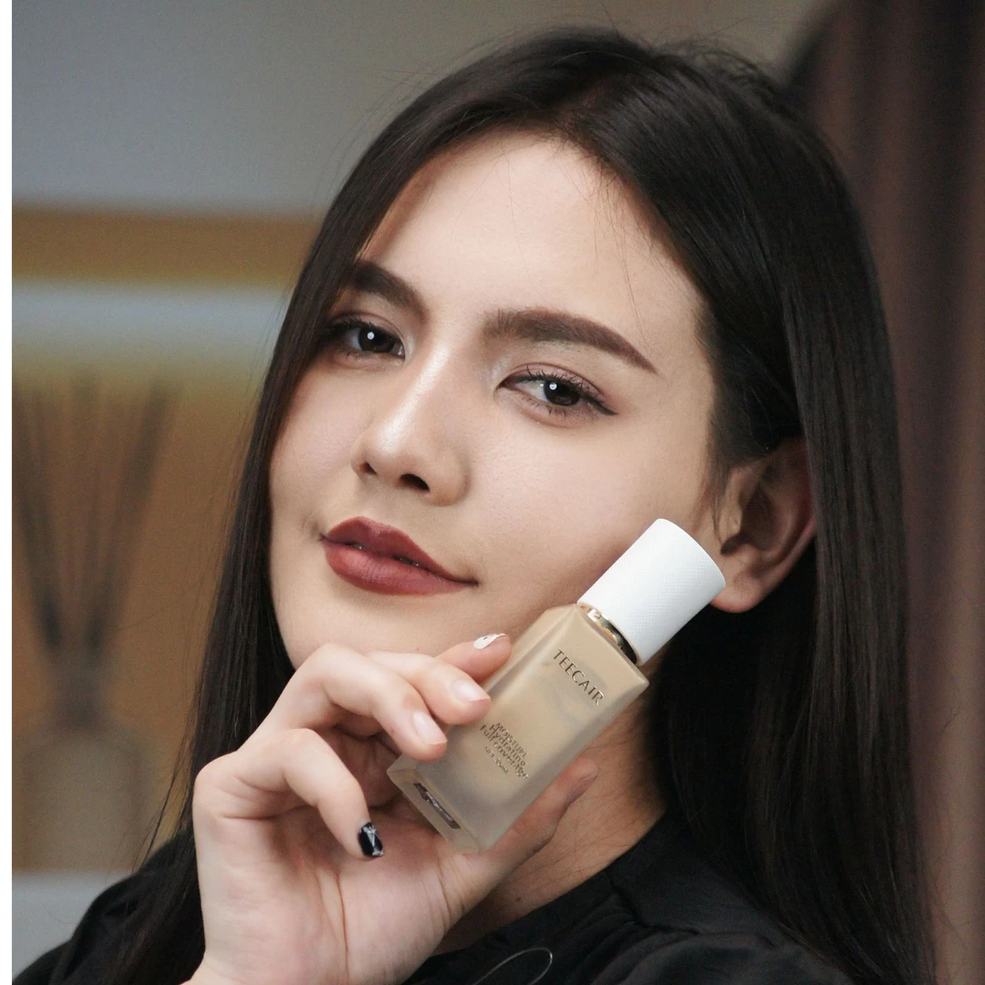 粉底液不卡粉添加了橄榄油成分水润款【纳瓦艺文化生活坊专属】