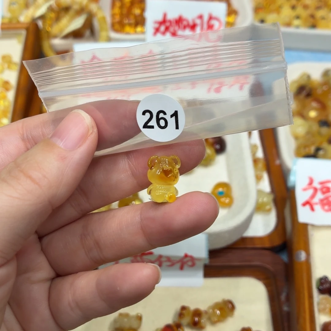 琥珀未镶嵌珠宝奇石