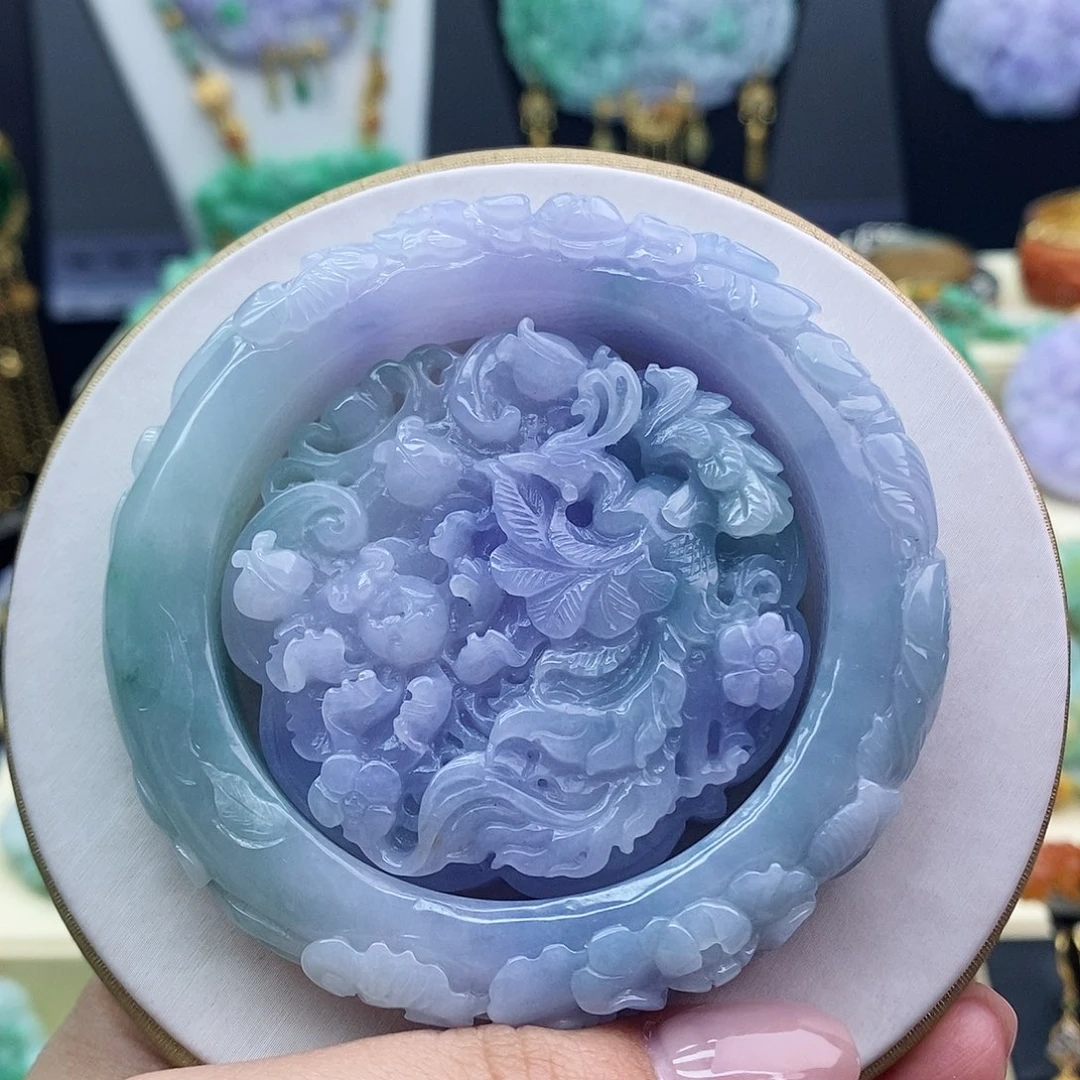 翡翠手镯未镶嵌套镯