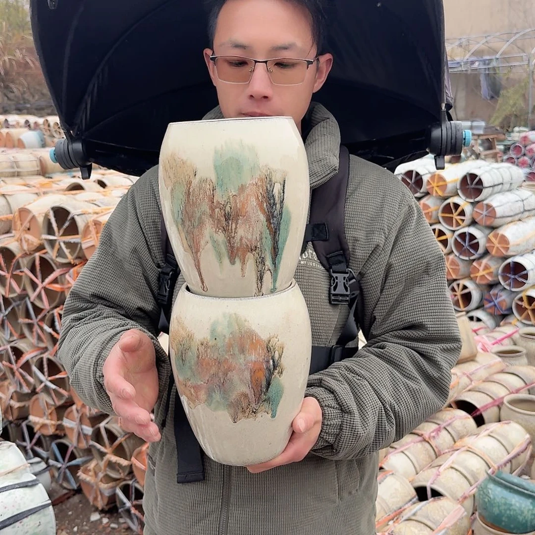 紫砂花盆口14高21（两个蛋壳工艺品