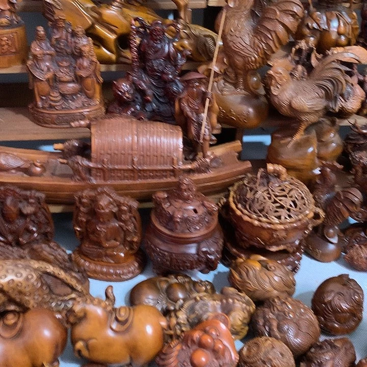 黄杨木纯*纯鼓上狮摆件