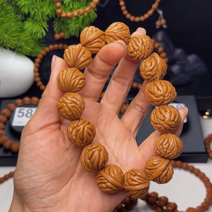 文***鑫吊坠桃核龙纹桃核盘龙爆肚19尺寸