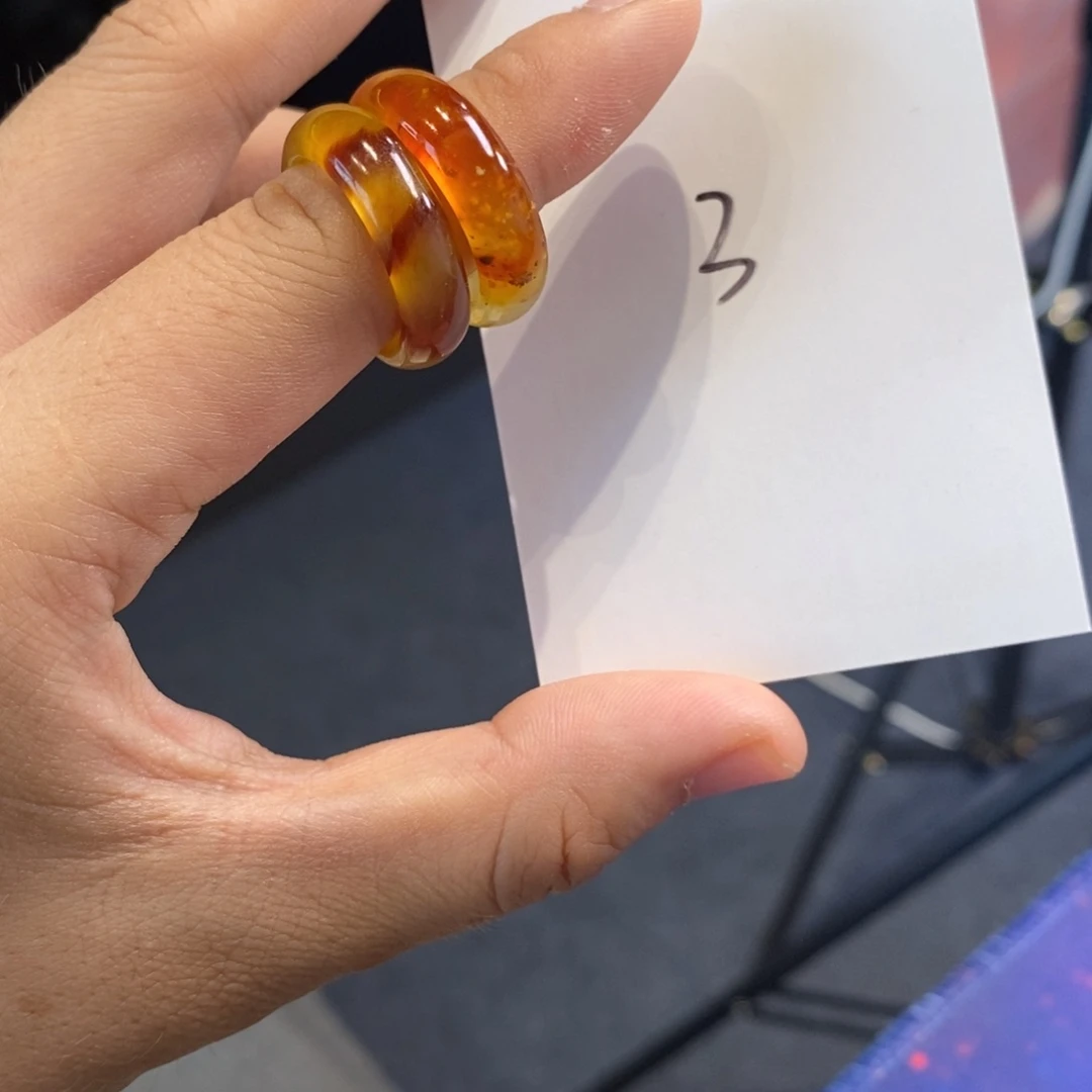 不***少蛇纹石玉未镶嵌手镯