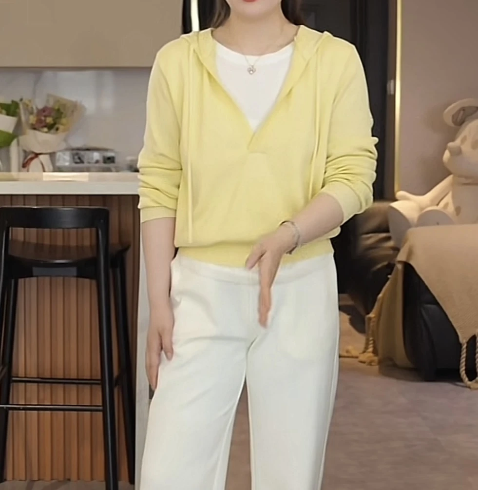 【欧加粒粒】2025早春撞色连帽V领假两件显瘦套头毛衣 T25022719