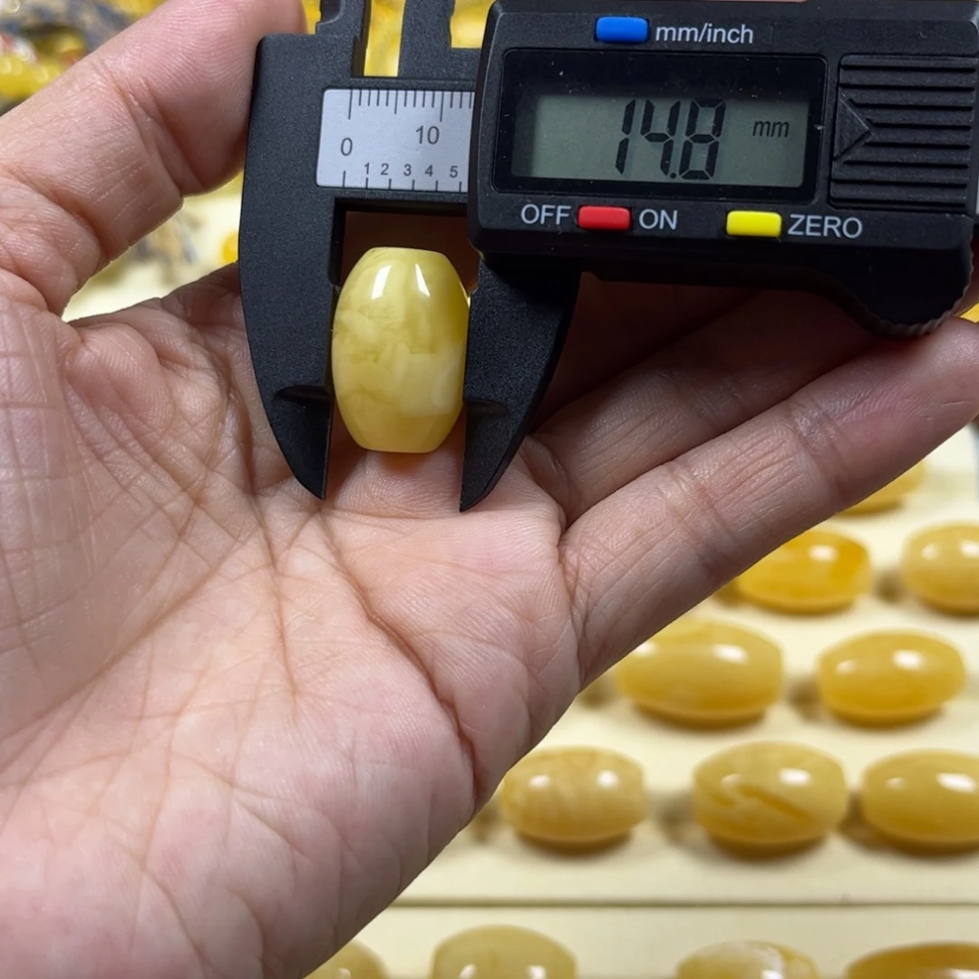 琥珀未镶嵌珠宝奇石桶珠14.8mm
