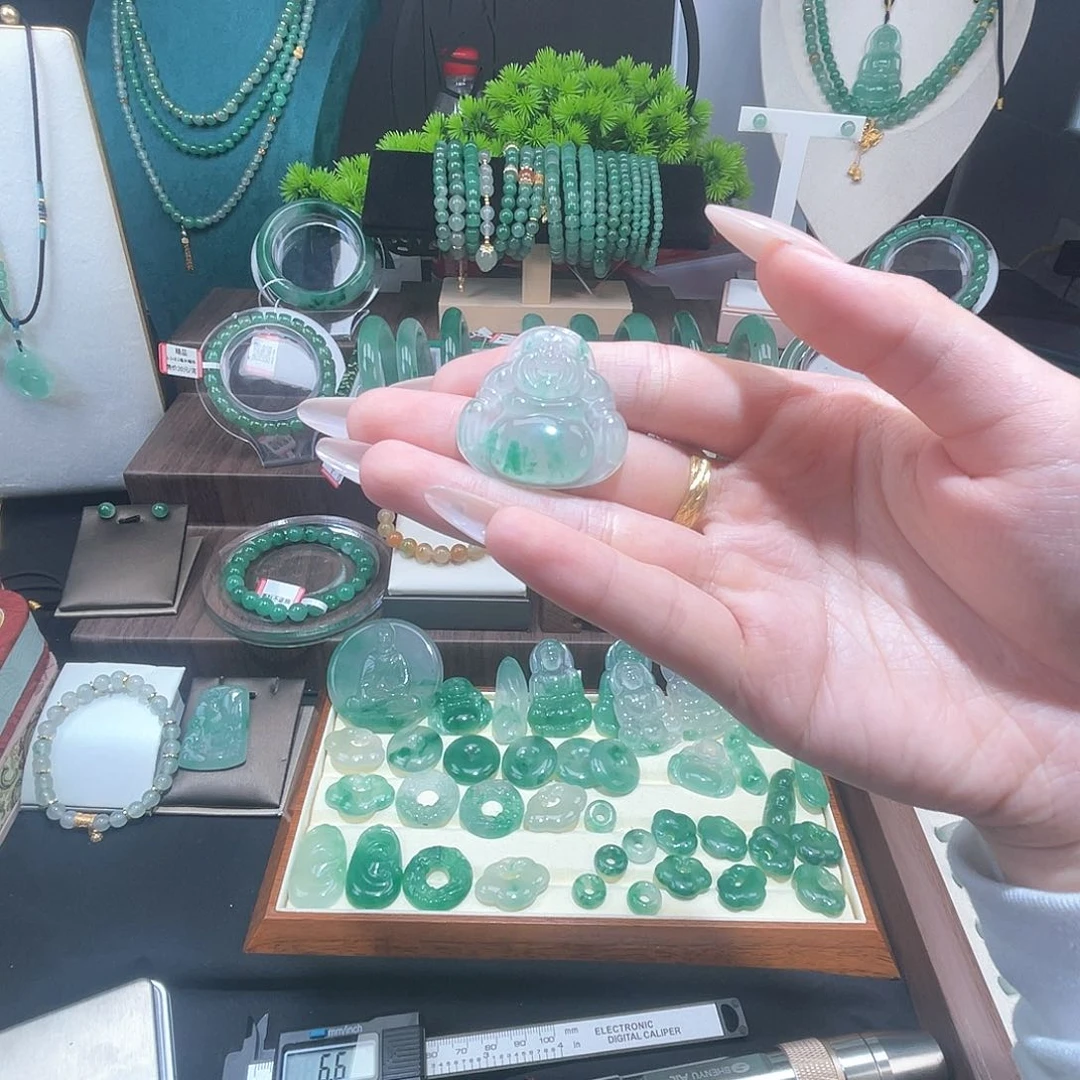 石英质玉（非洲翠）未镶嵌吊坠(赠链)佛公
