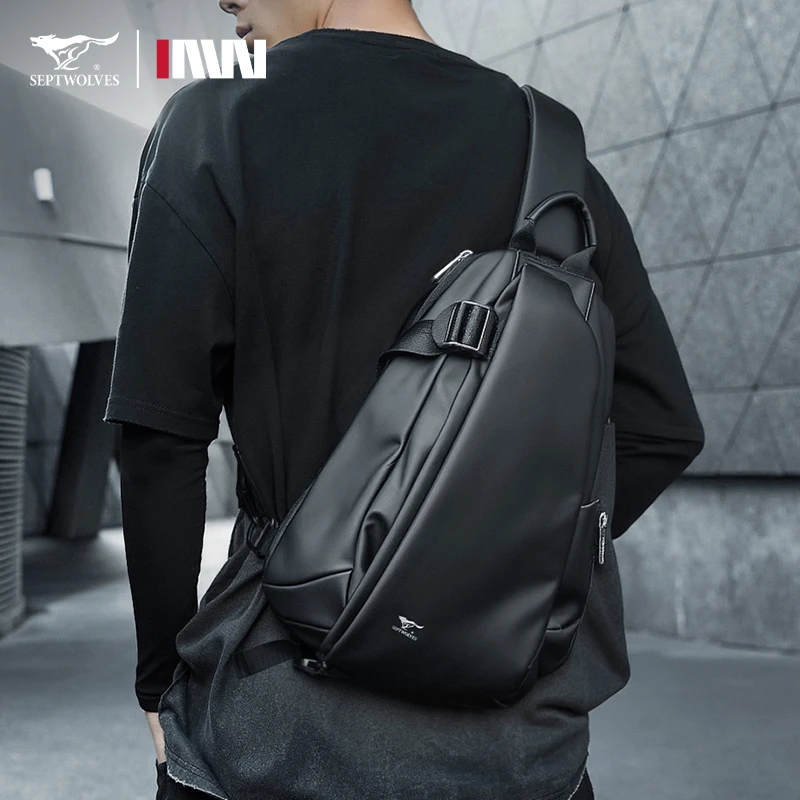 七匹狼机能斜挎包男款休闲便携单肩斜挎背包户外机车运动骑行包