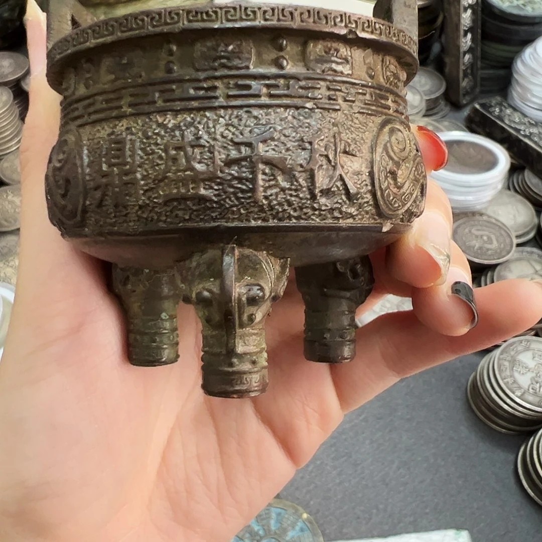 金属复古风格摆件