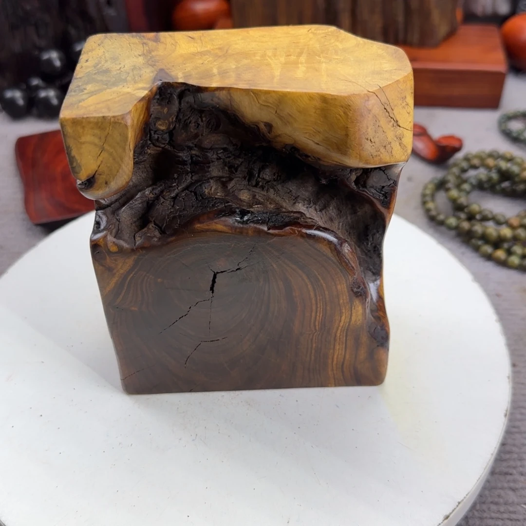 大果紫檀（缅甸花梨）淡*