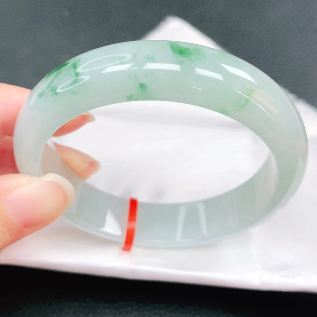 翡翠未镶嵌手镯55圈