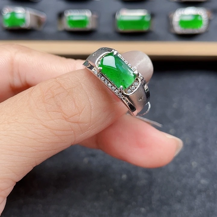 翡翠银S925镶嵌戒指编号2840没运费险