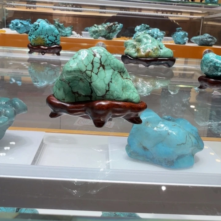 一***晶石材奇石观赏石摆件