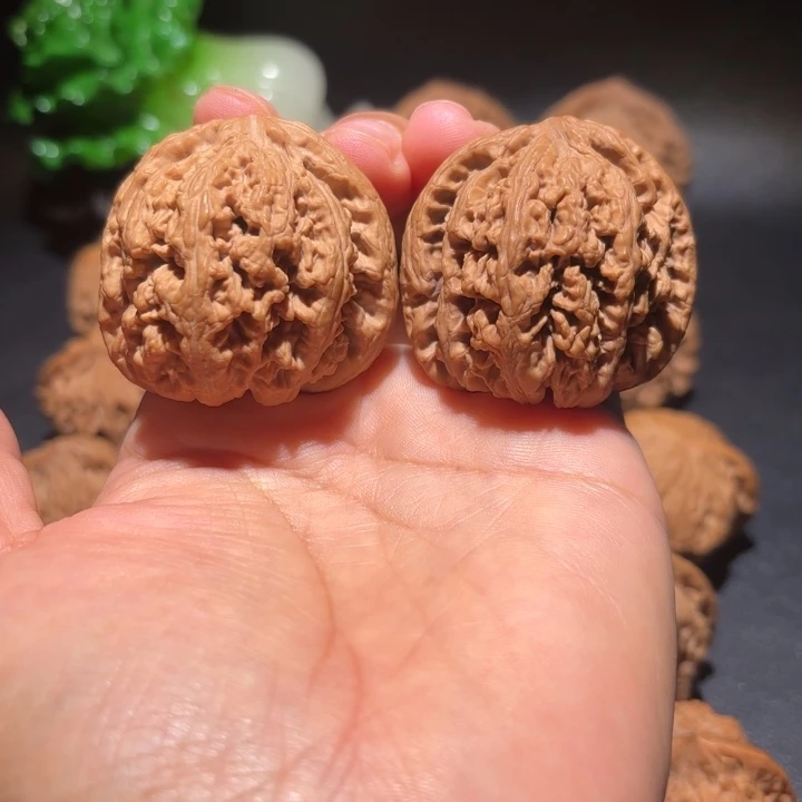 吊坠文玩核桃文玩核桃吊坠大粗筋41