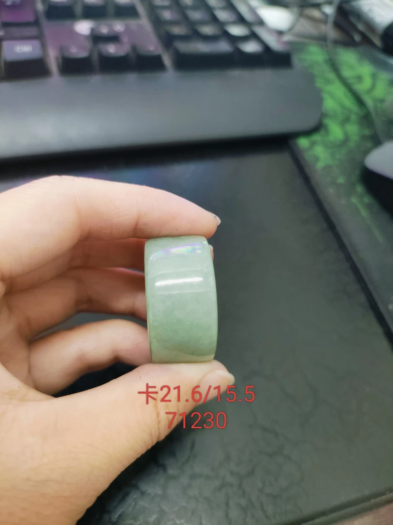 宽版大尺寸扳指天然缅甸翡翠A货