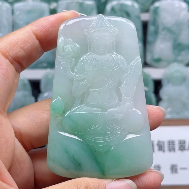 颈饰未镶嵌翡翠思***?虚空藏菩萨
