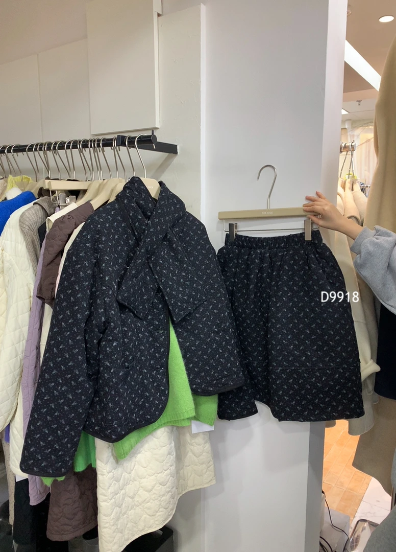 卡麦酱-THE NICE 围巾碎花半裙三件套 9918