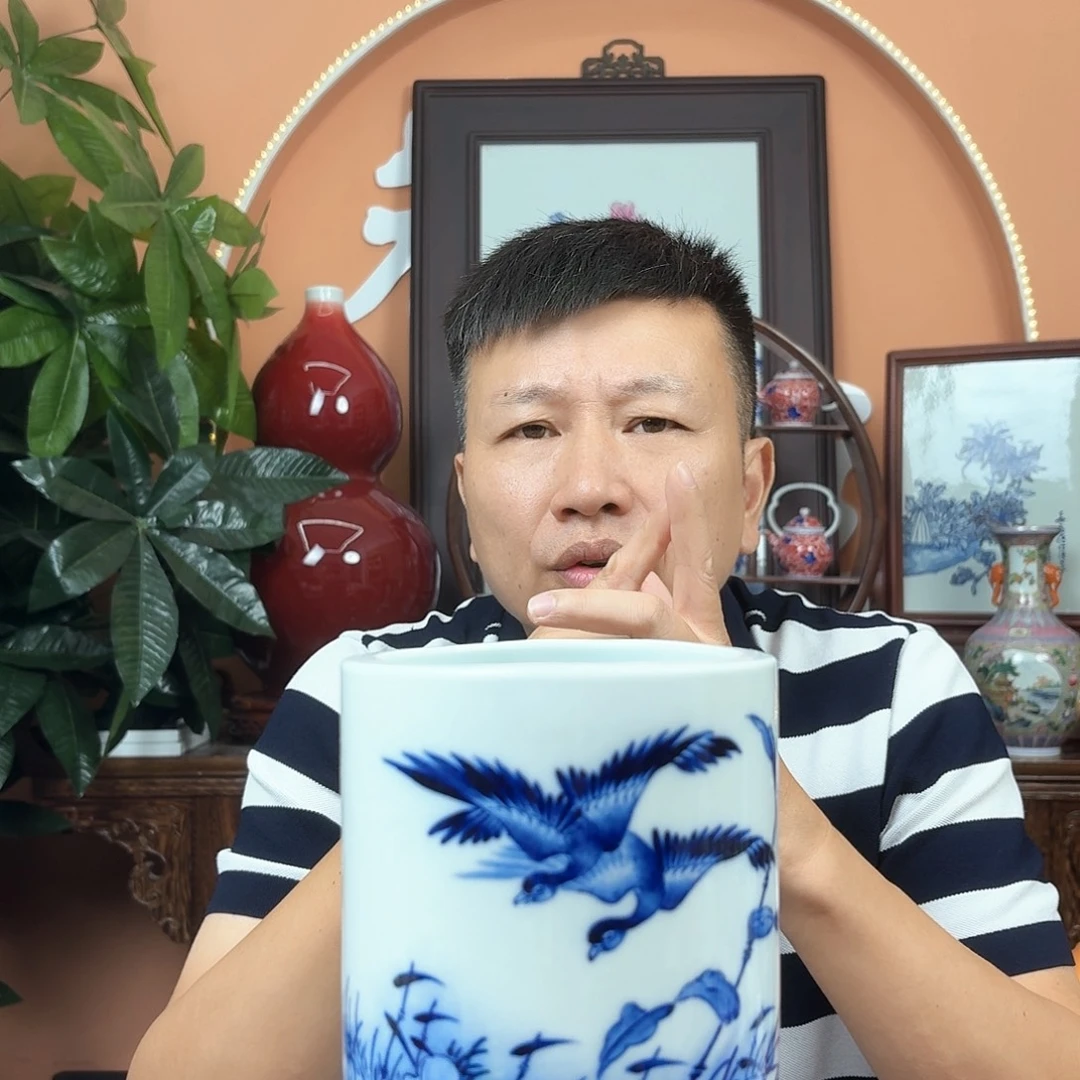 景德镇陶瓷手工笔筒