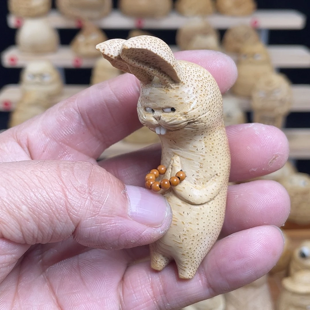 竹竹根雕兔子手把件