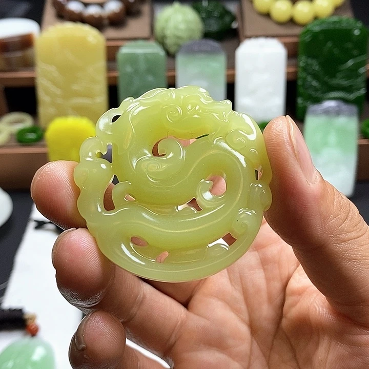 和田玉（糖玉）未镶嵌挂件