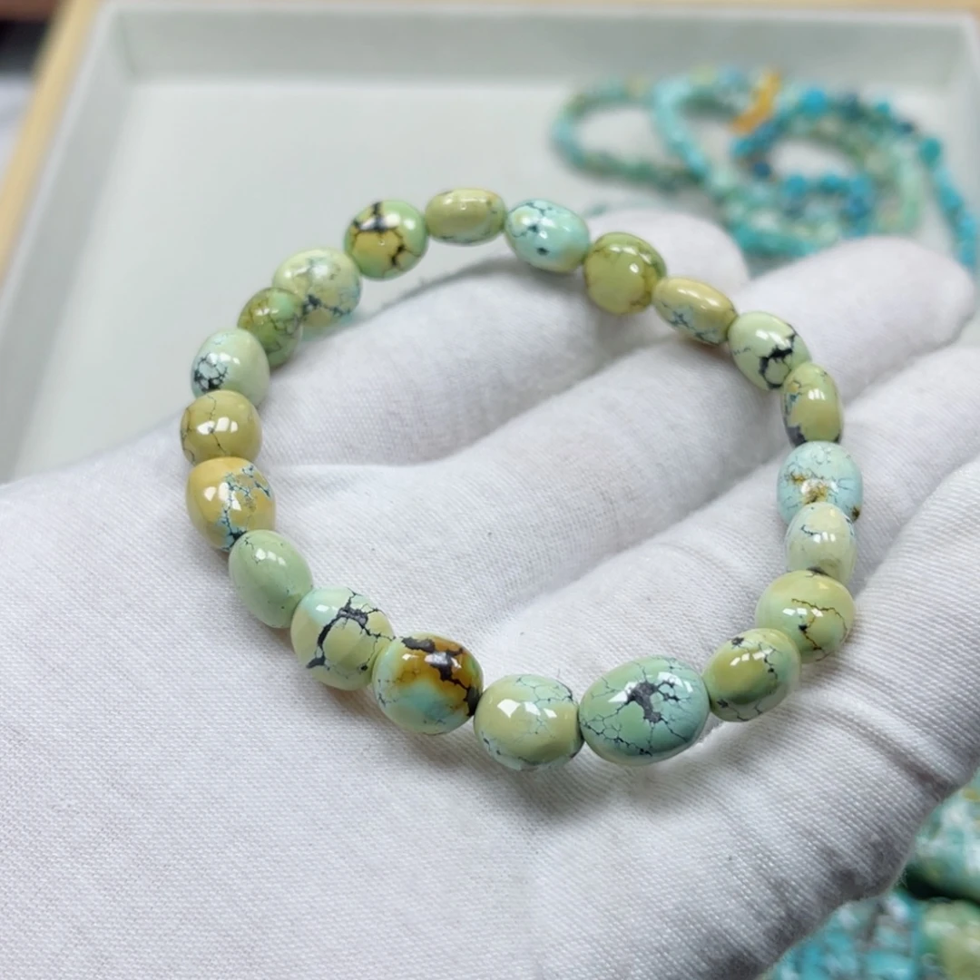 绿松石未镶嵌挂件