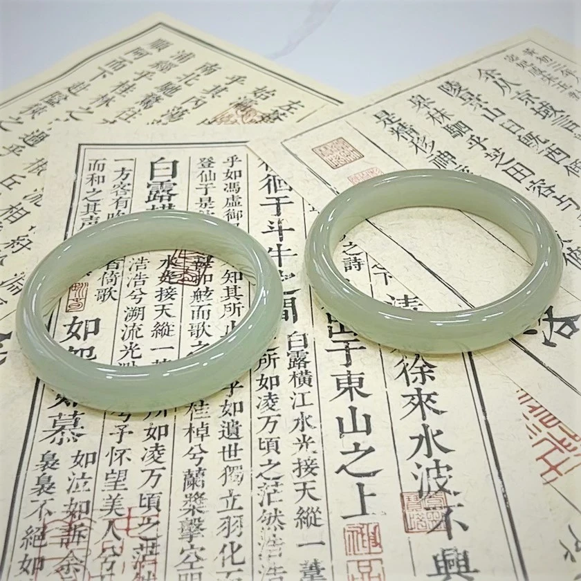 天然东陵玉手镯【多样性发货-拍一发一】