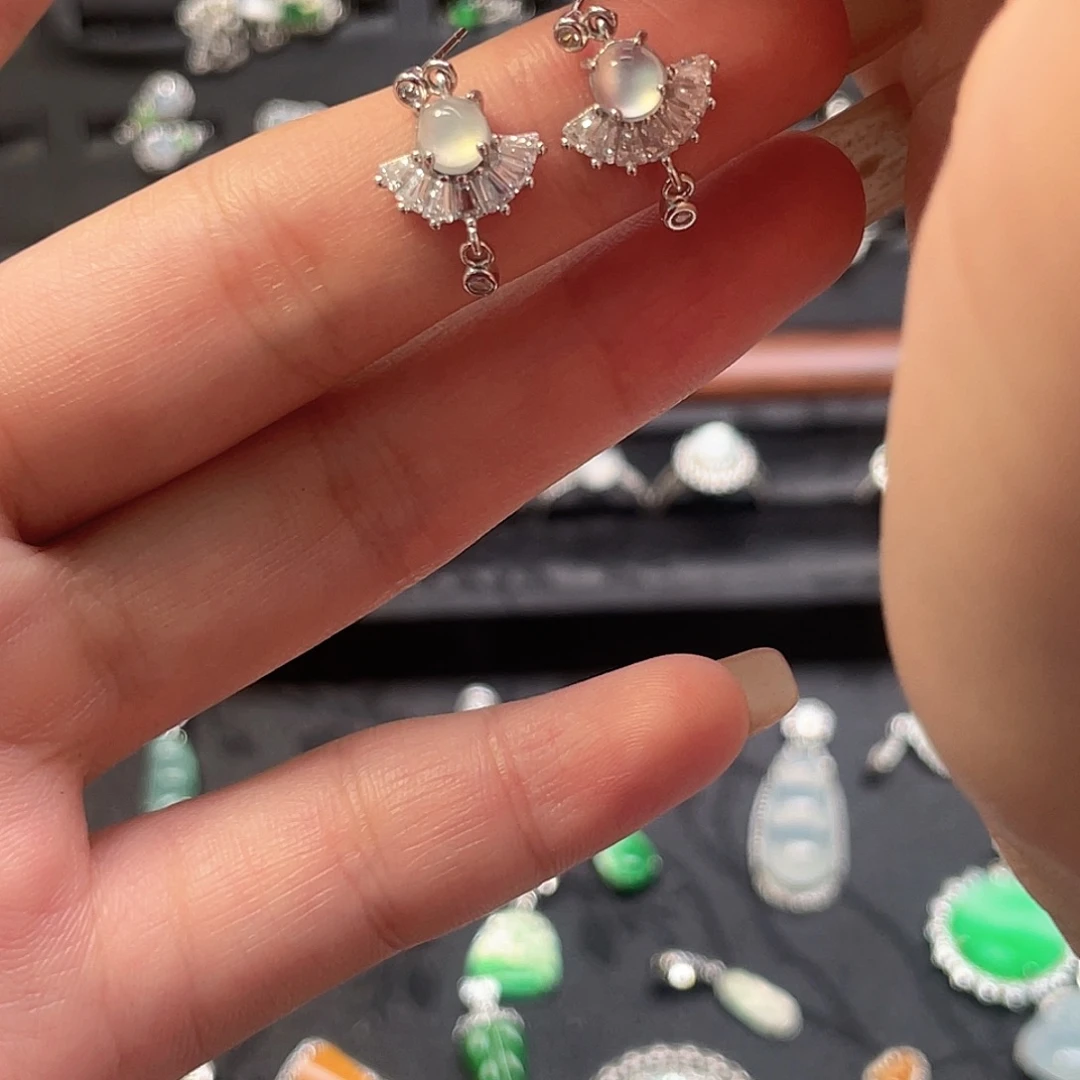 翡翠未镶嵌戒指耳钉