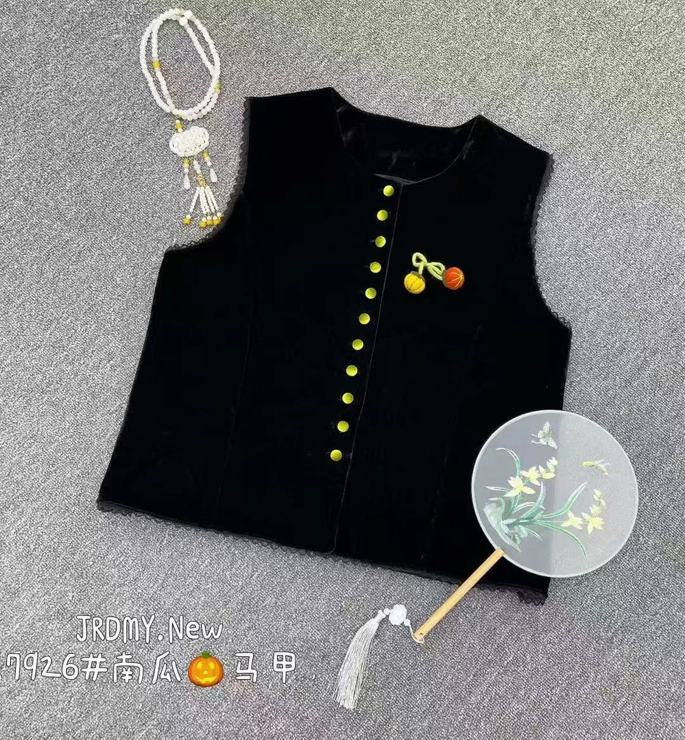 张肉肉金丝绒马甲三件套