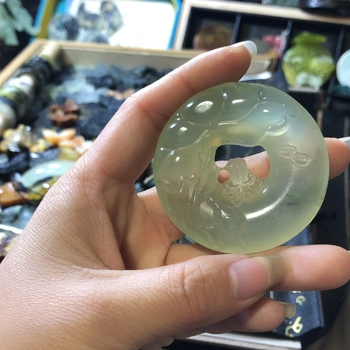 岫玉未镶嵌岫玉挂件