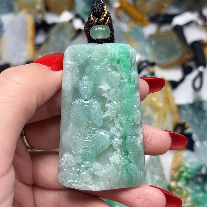 翡翠未镶嵌颈饰阿弥陀佛