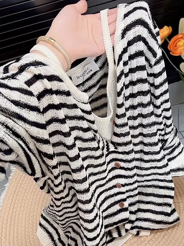 流行穿搭单件女2025早秋新款宽松时尚百搭显瘦减龄条纹针织衫上衣