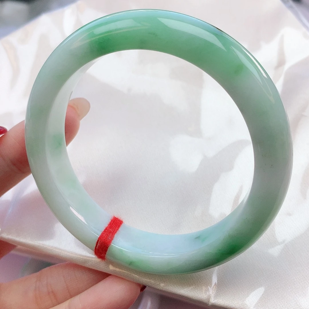 翡翠手镯未镶嵌58圈口080016