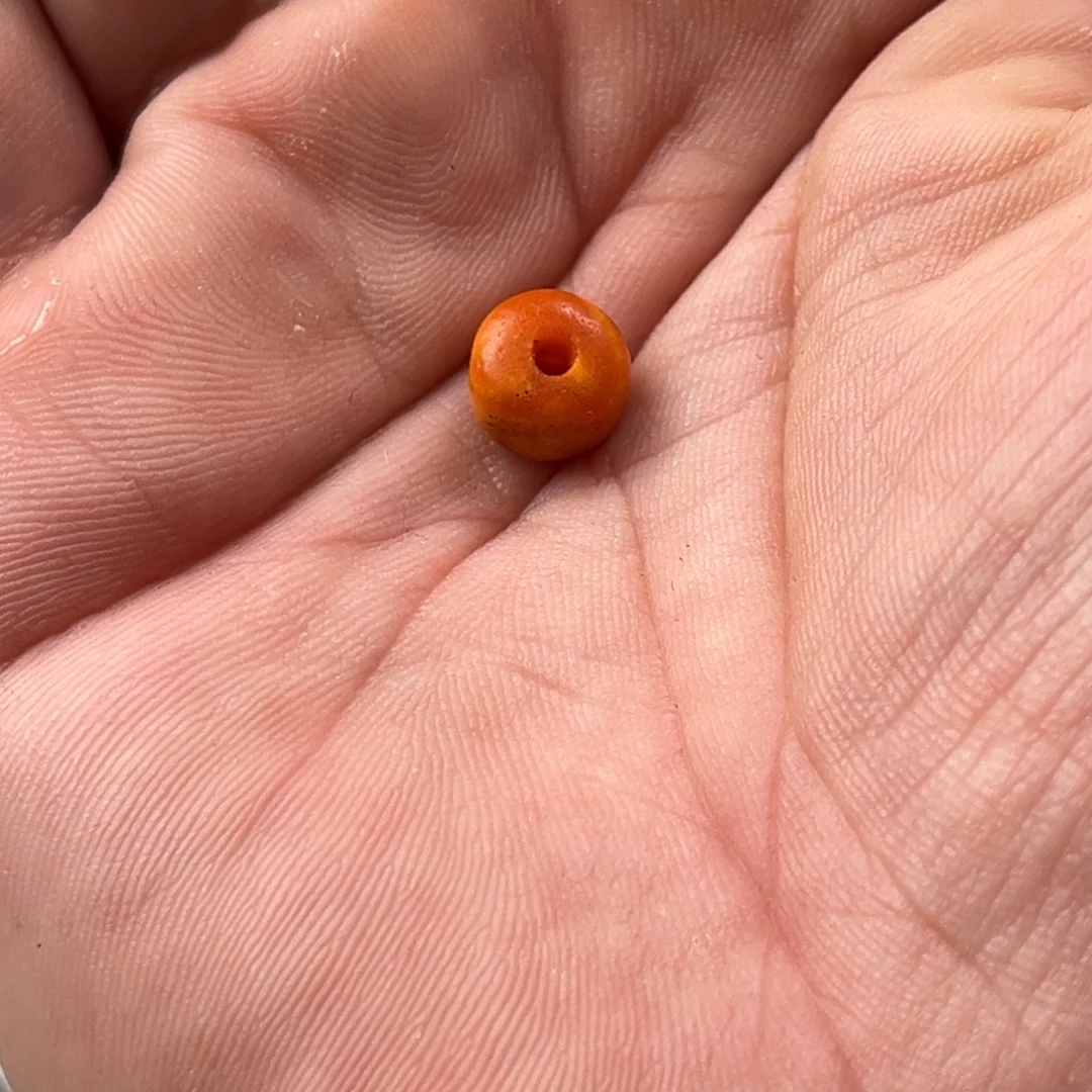 姚***尧蜜蜡未镶嵌颈饰老蜜蜡