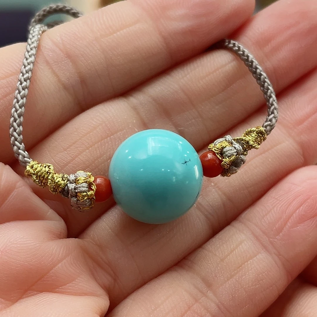 绿松石颈饰未镶嵌