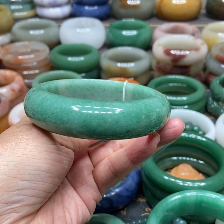 石英质玉手镯未镶嵌欧**运
