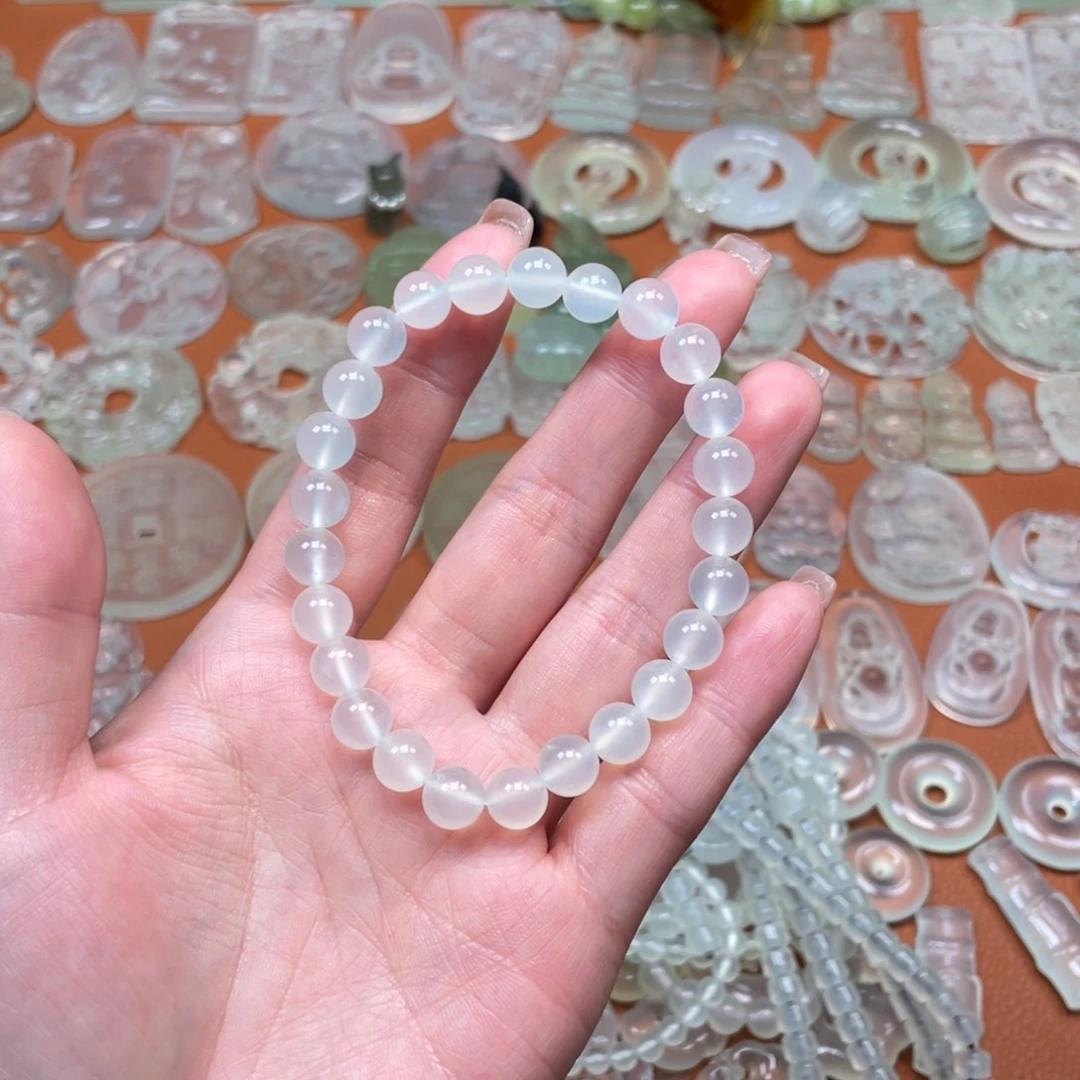 r***e蛇纹石玉未镶嵌颈饰