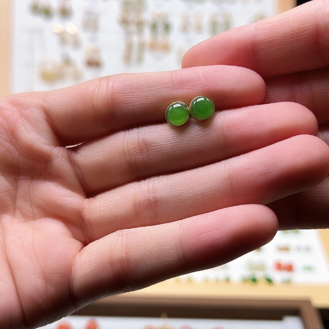 银S925镀金镶嵌和田玉耳饰