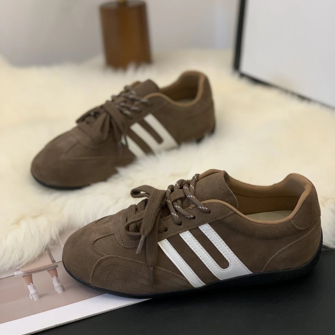 复古平底显脚小绒面德训鞋女2025秋季新款超火百搭学生运动休闲鞋