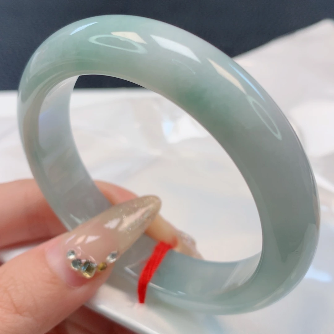 【闪购商品】翡翠手镯未镶嵌53圈