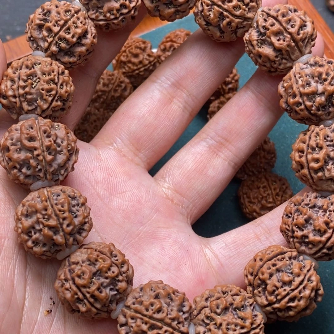 向***，金刚菩提手串金刚