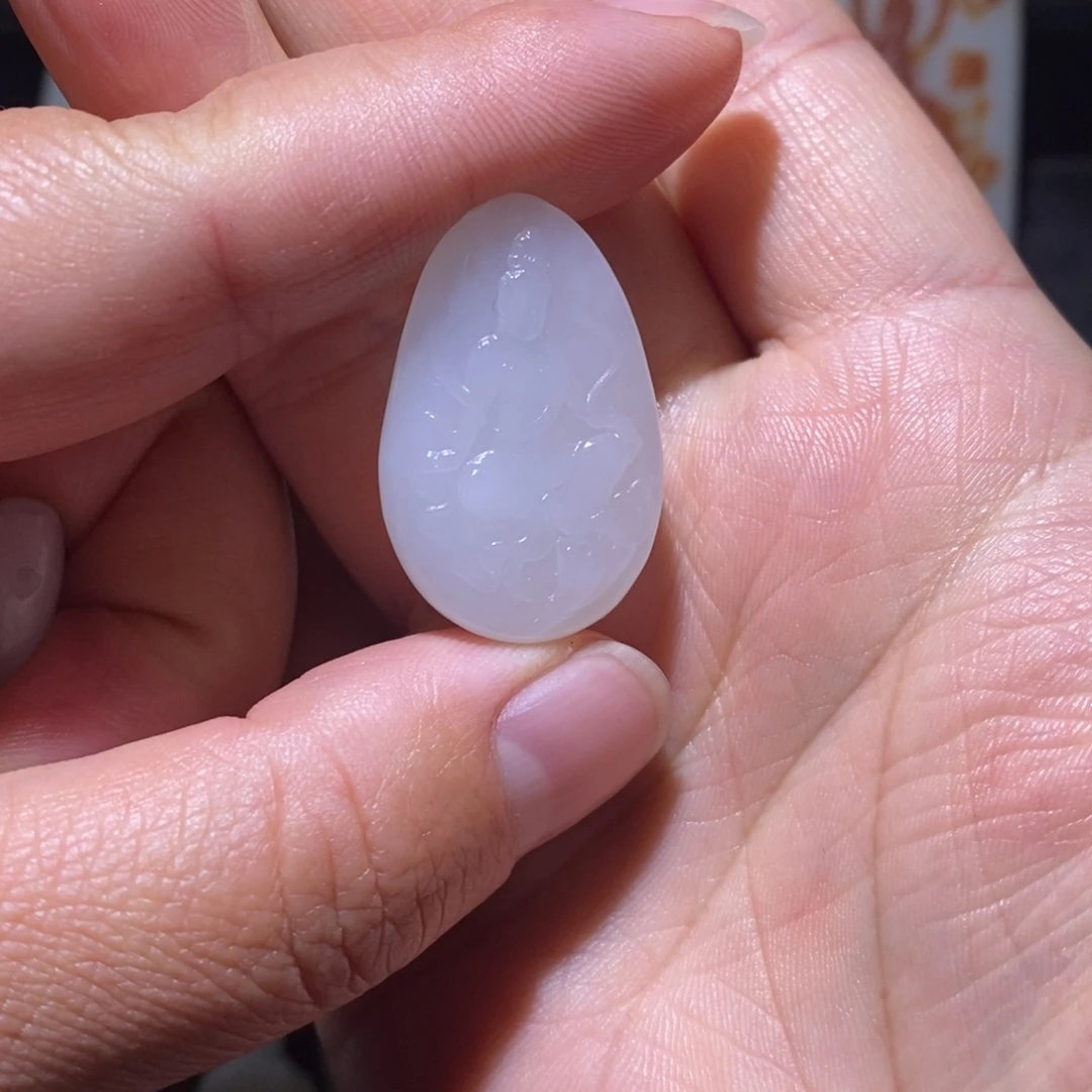 画***y和田玉未镶嵌颈饰