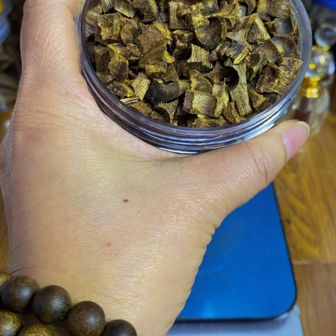 回***真沉香碎屑沉香香霸200克