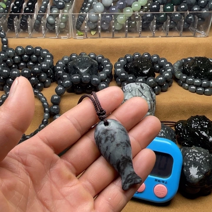 情***灵和田玉未镶嵌挂件