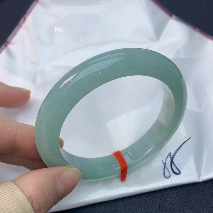 未镶嵌手镯翡翠翡翠手镯