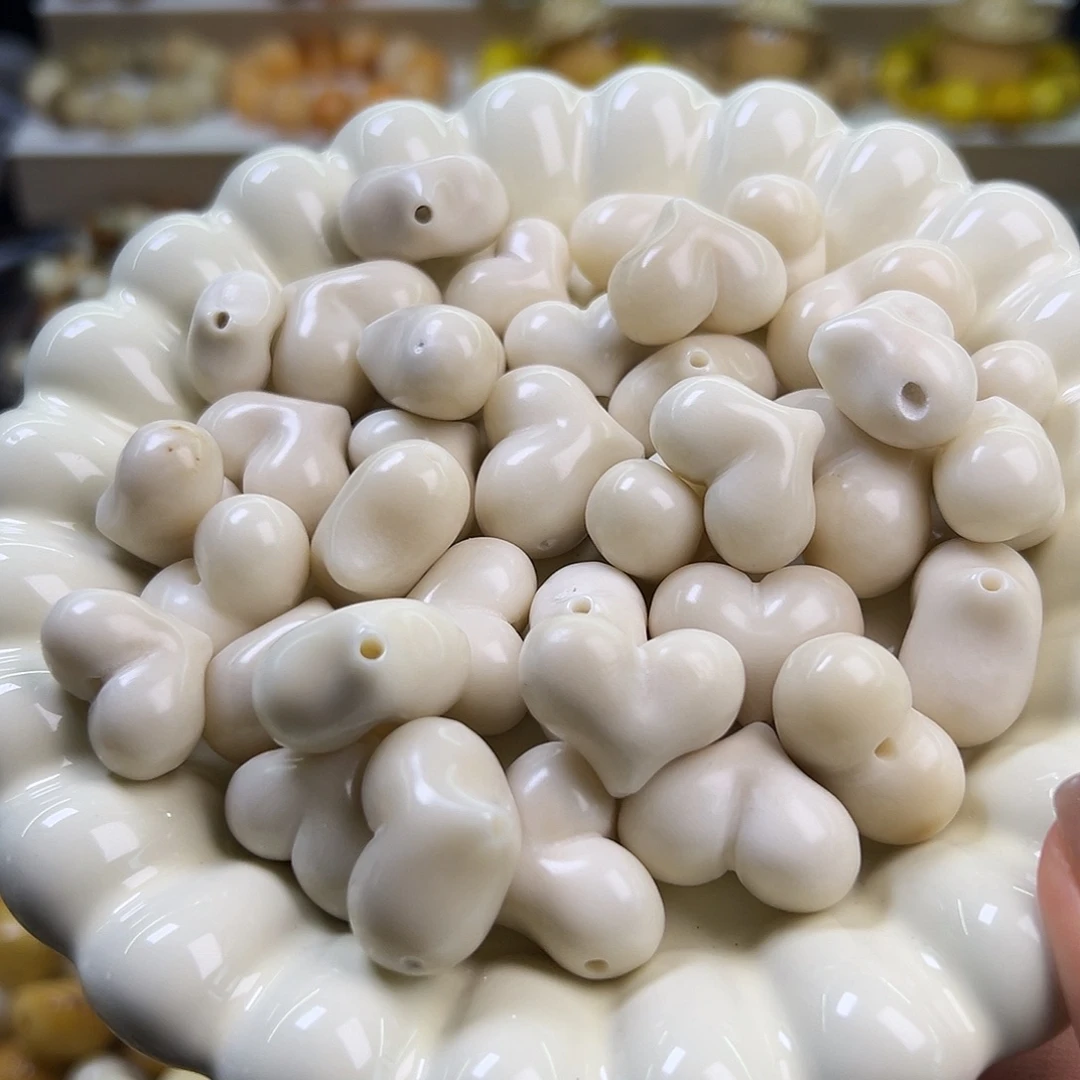 菩提根/象牙果手串瑕疵白屁桃5颗