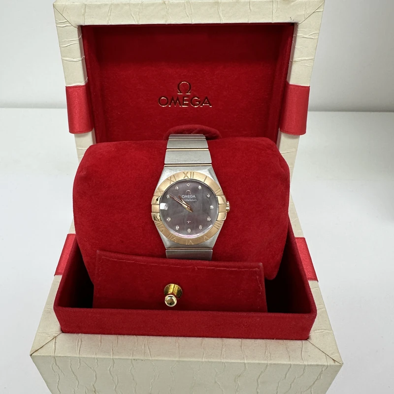 99新 Omega/欧米茄 石英/18k玫瑰金/大溪地贝母钻刻/表径27mm