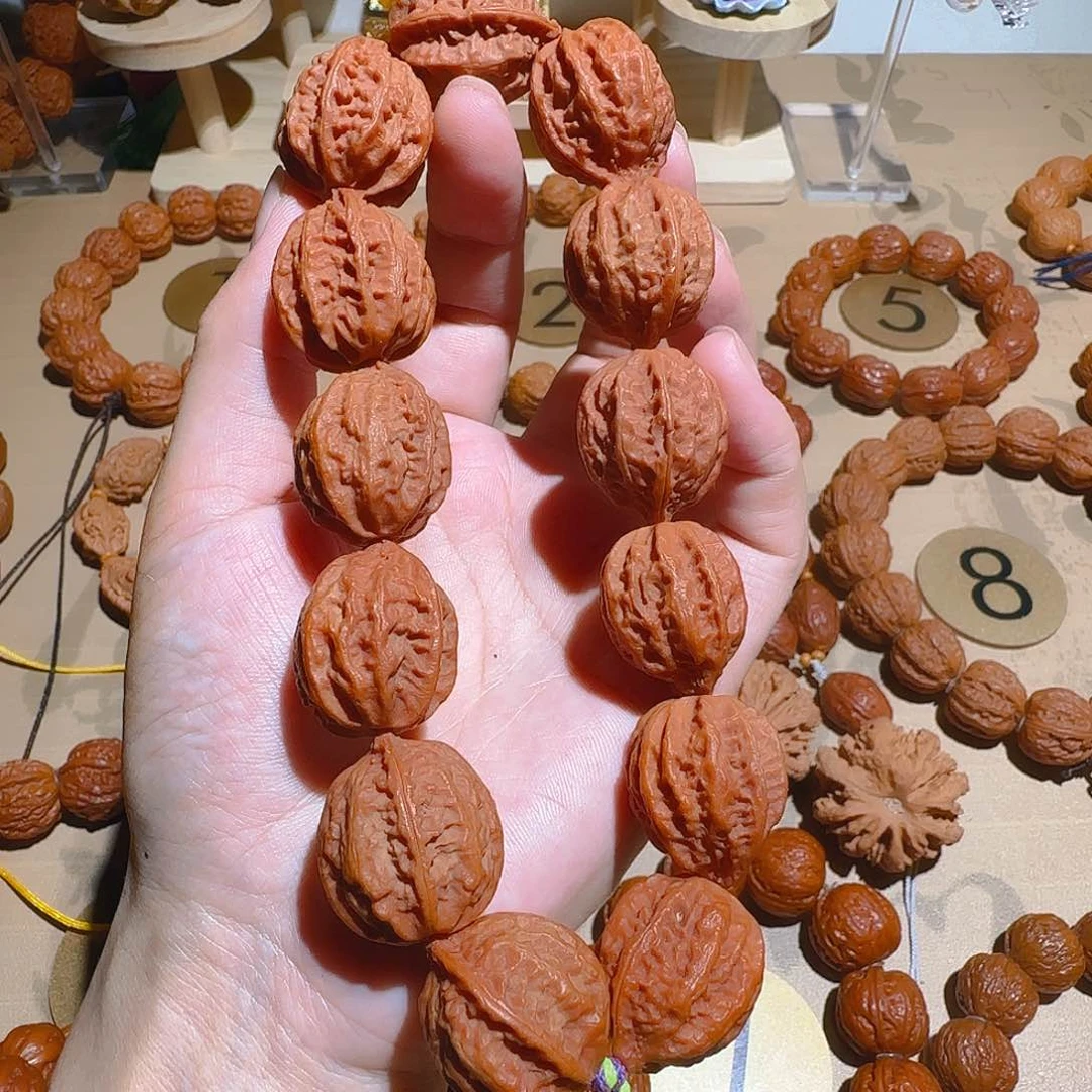 ?*?文玩核桃吊坠粗筋八棱