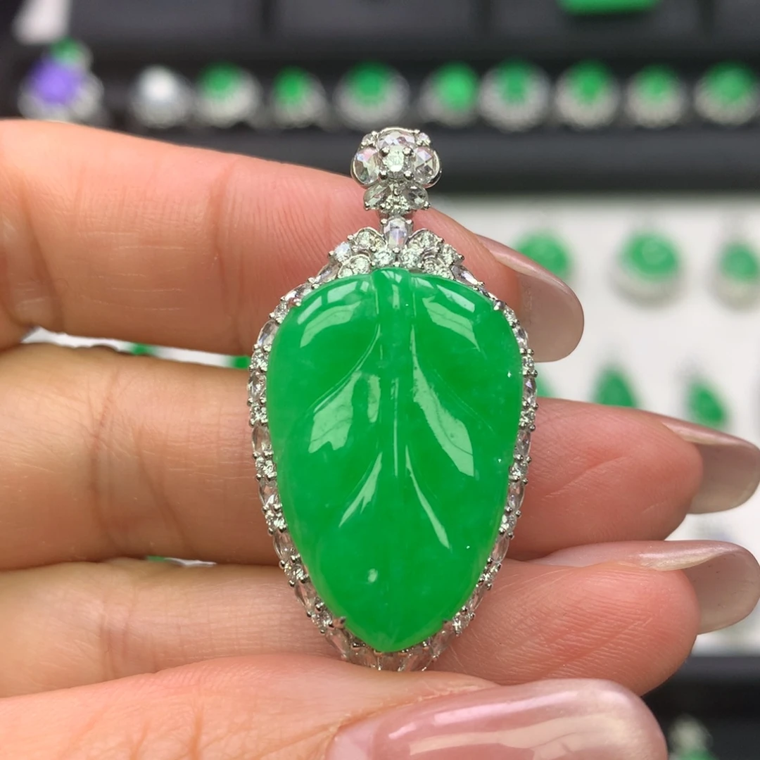 翡翠18K金镶嵌吊坠(不含链)