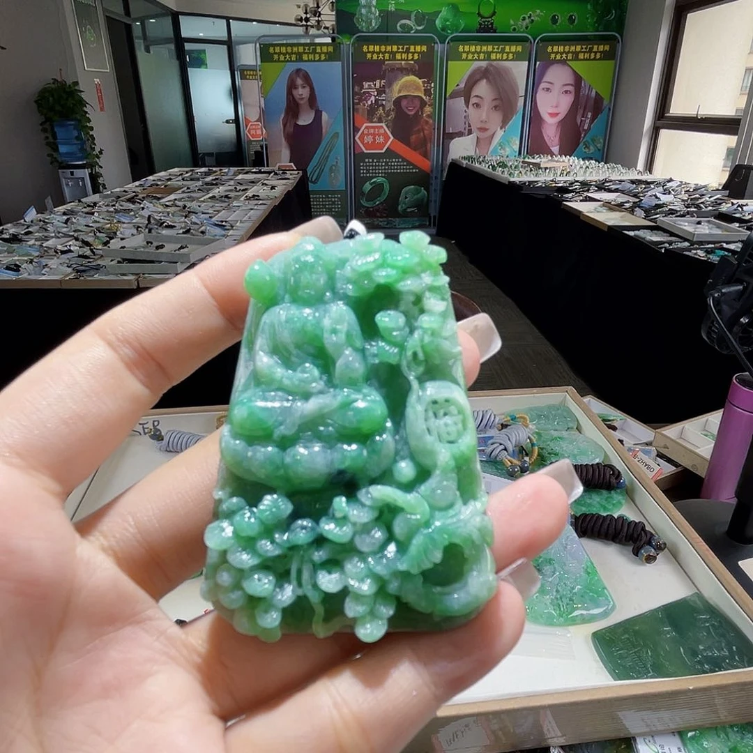 颈饰未镶嵌翡翠一