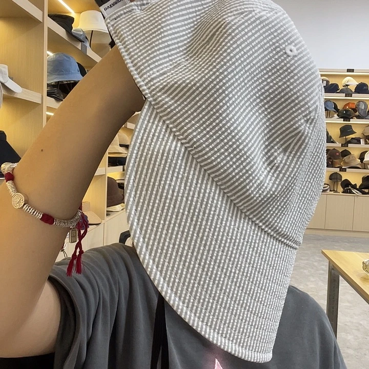 头层牛皮革over新款大檐棒帽灰白条